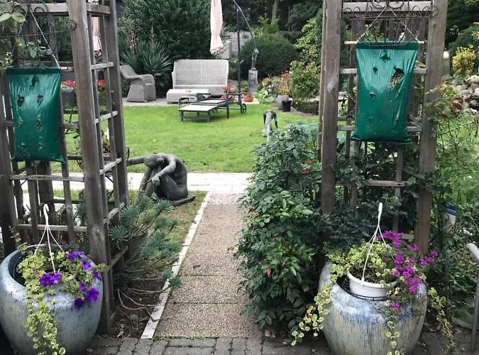 哈斯杜因住宿加早餐旅馆 4*